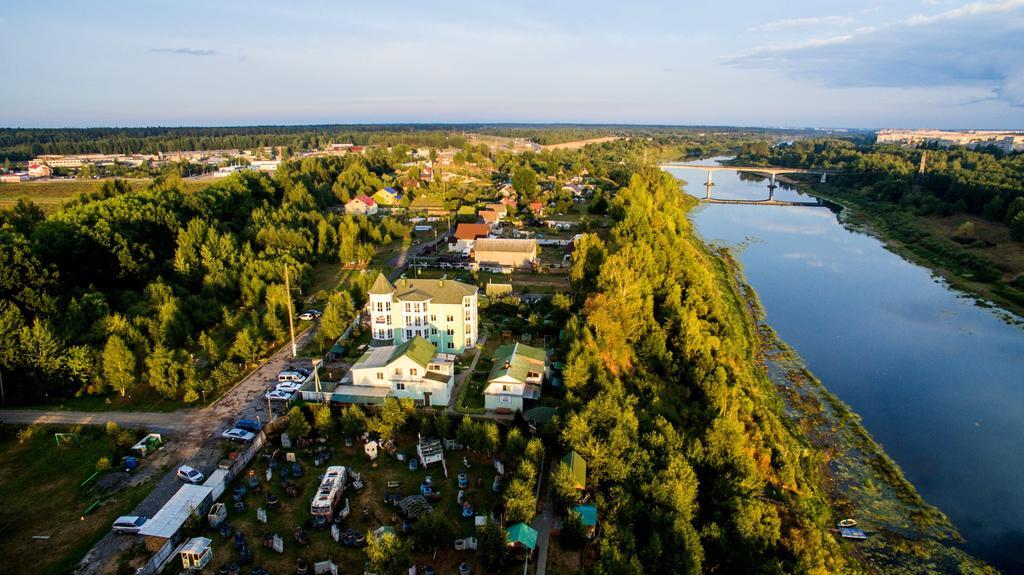Kentavr Hotel Новополоцьк Екстер'єр фото