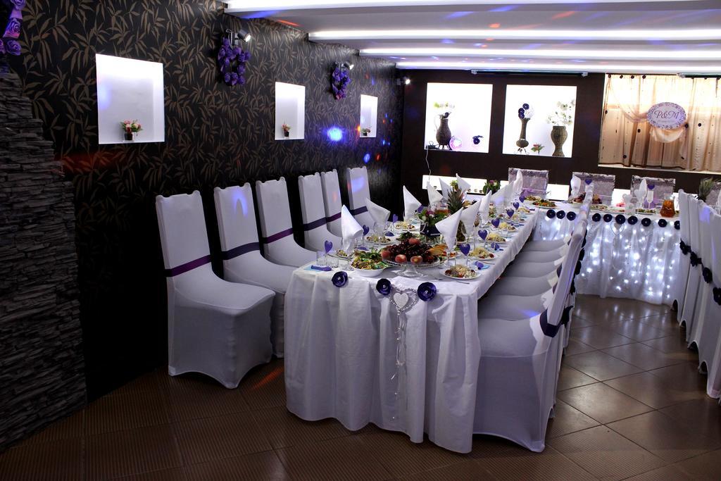 Kentavr Hotel Новополоцьк Екстер'єр фото