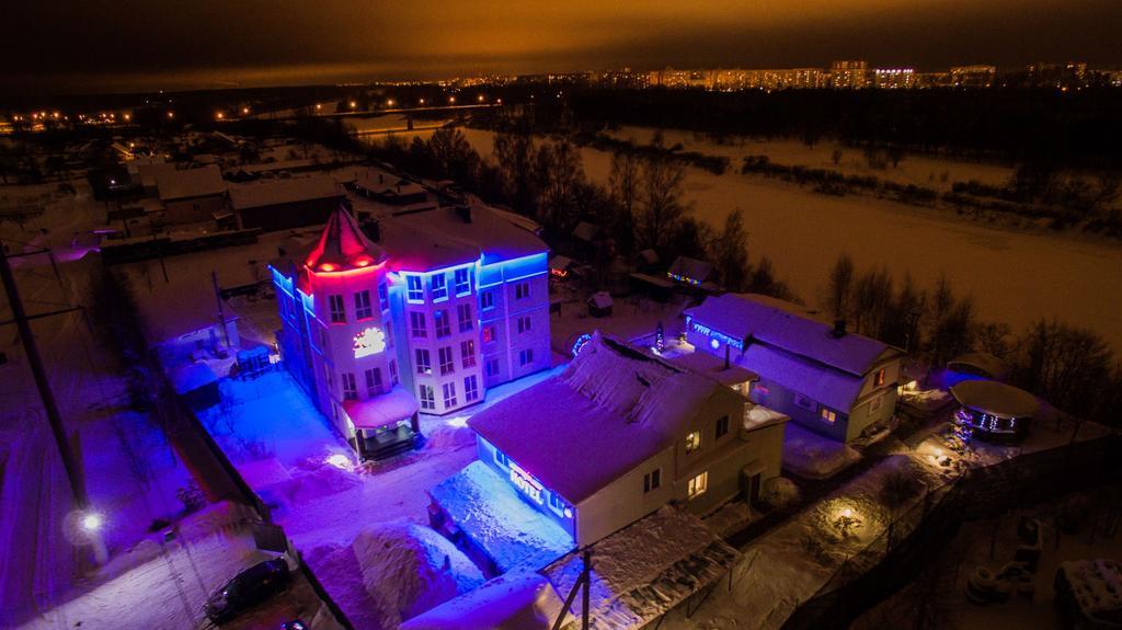 Kentavr Hotel Новополоцьк Екстер'єр фото